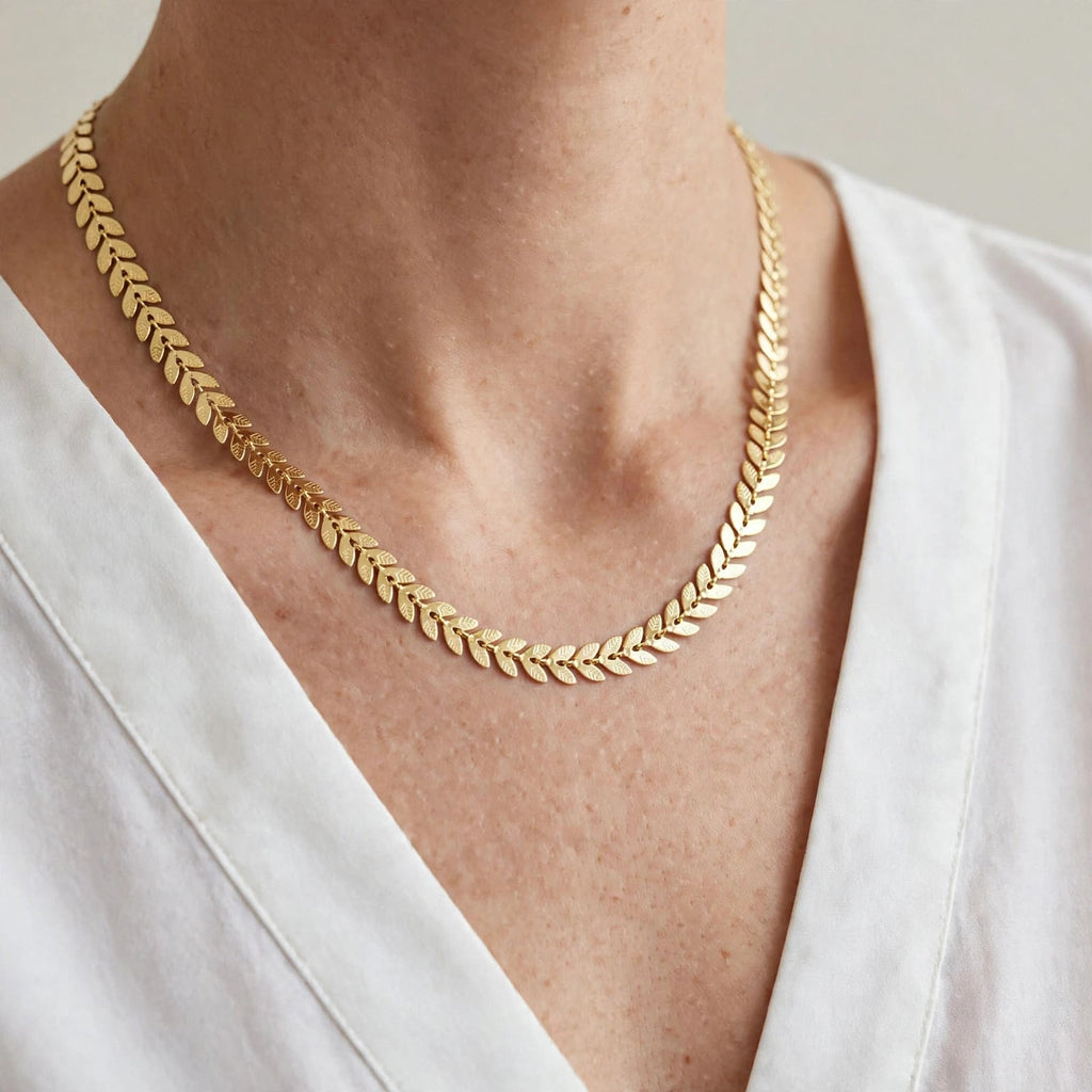 Leaf Necklace 1 Carat