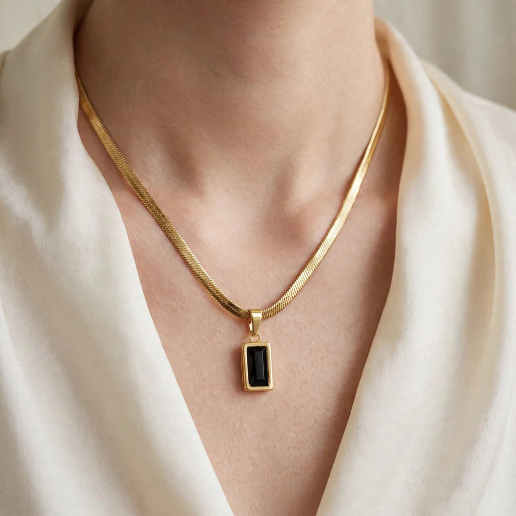 Zarmina Onyx Necklace